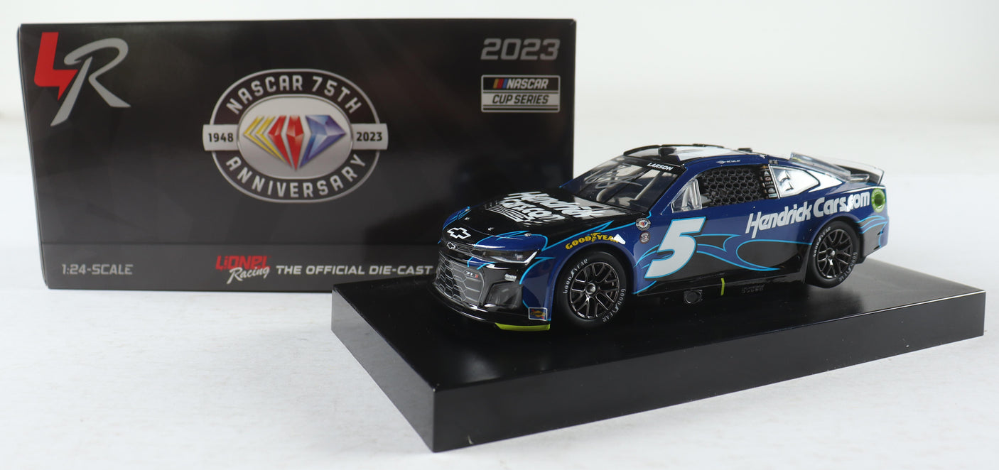 Kyle Larson Signed 2023 HendrickCars.com Throwback 1:24 Diecast (Ltd 780)