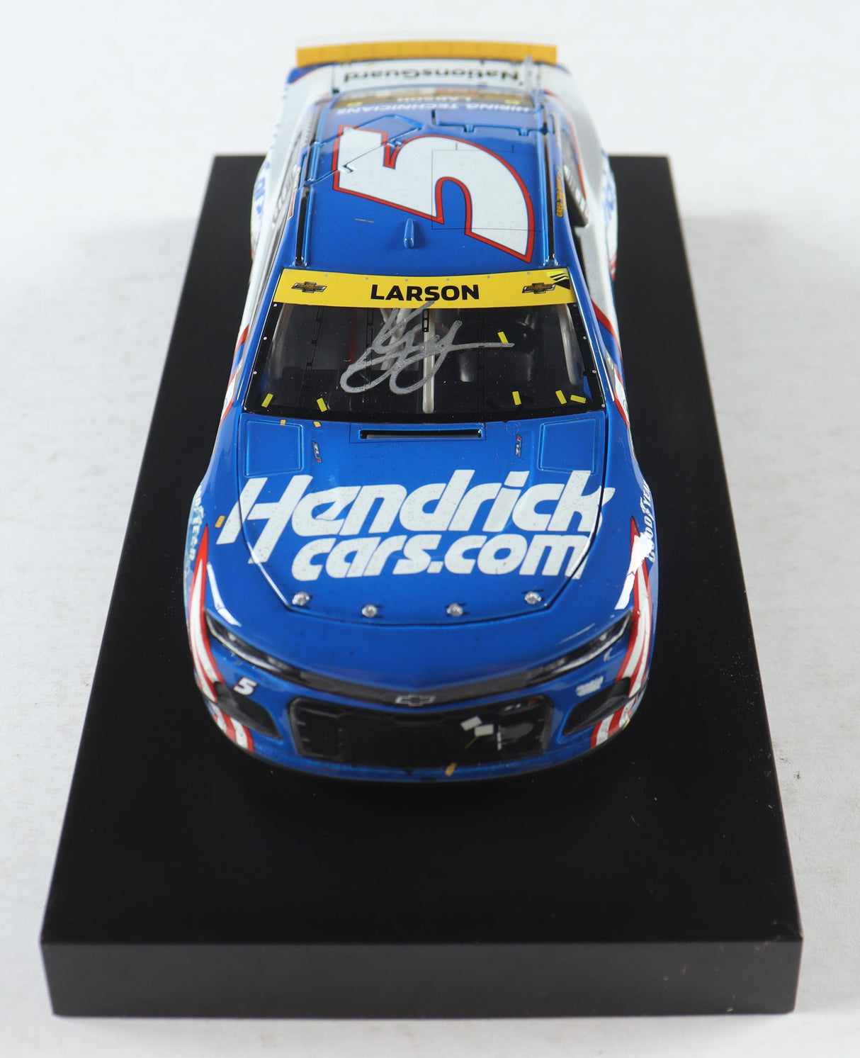 Kyle Larson Signed 2021 Kansas Win NASCAR #5 Diecast 1:24 (COA)