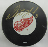 Dominik Hasek Signed Auto Autograph Hockey Puck JSA CB21736