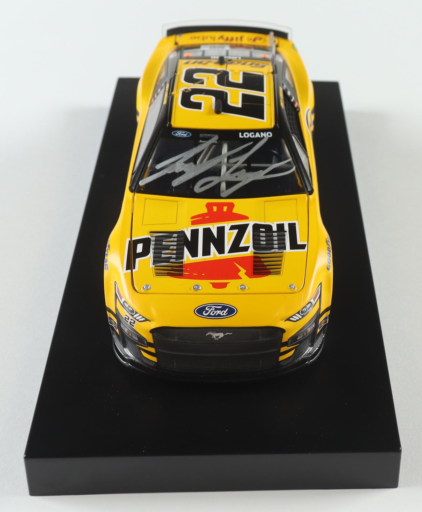 Joey Logano Signed 2023 Pennzoil 1:24 Diecast Car (PA)