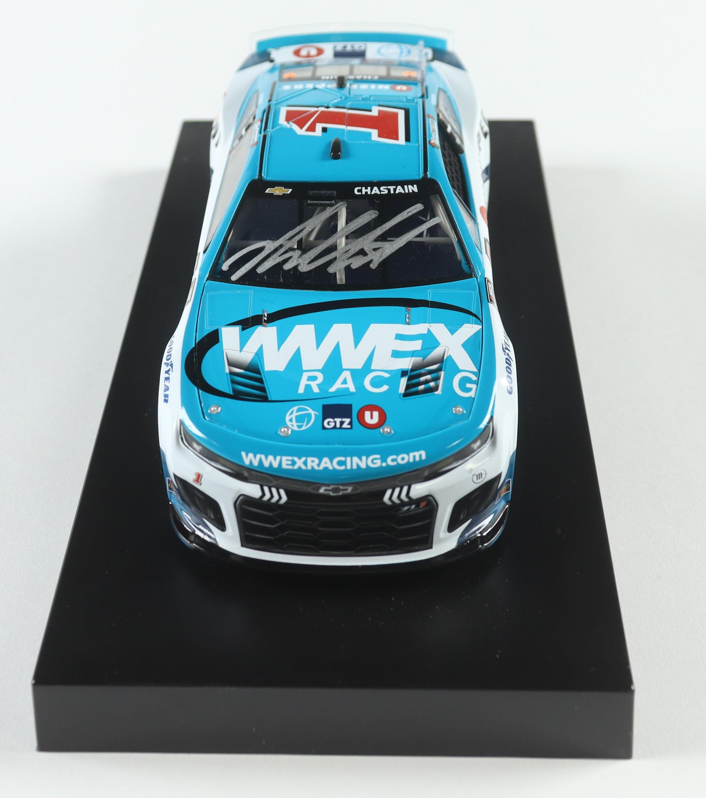 Ross Chastain Autographed 2023 Unishippers 1:24 NASCAR Diecast - Limited Edition (PA)