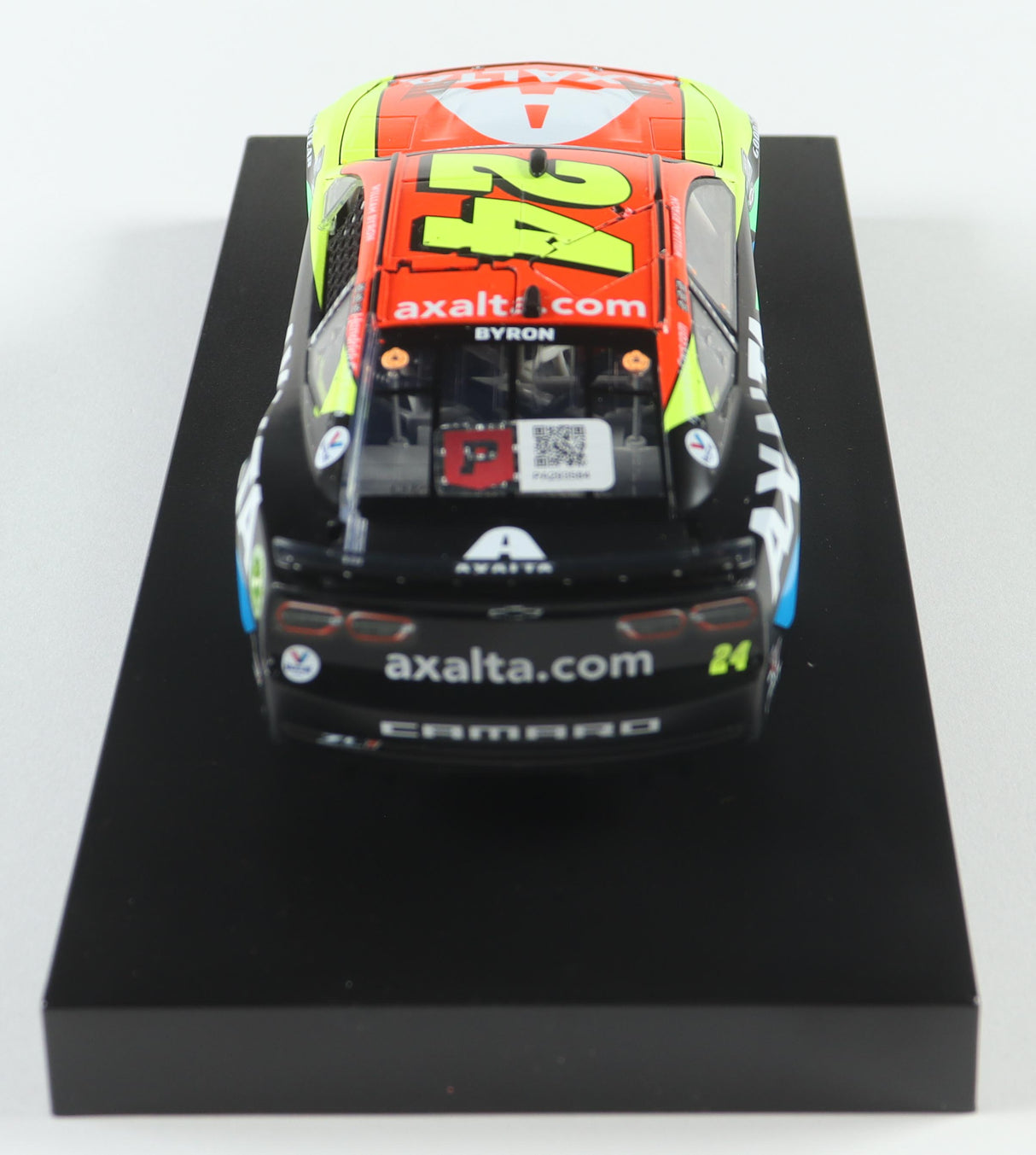 William Byron Signed 2023 Axalta 1:24 NASCAR Diecast Car (Limited Edition)