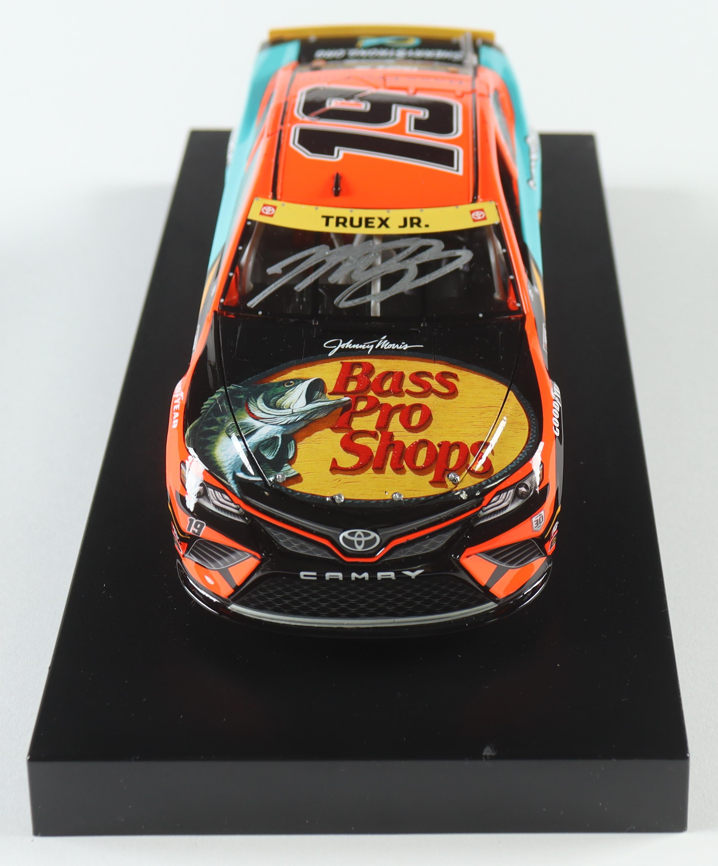 2017 Martin Truex top jr Chicagoland diecast