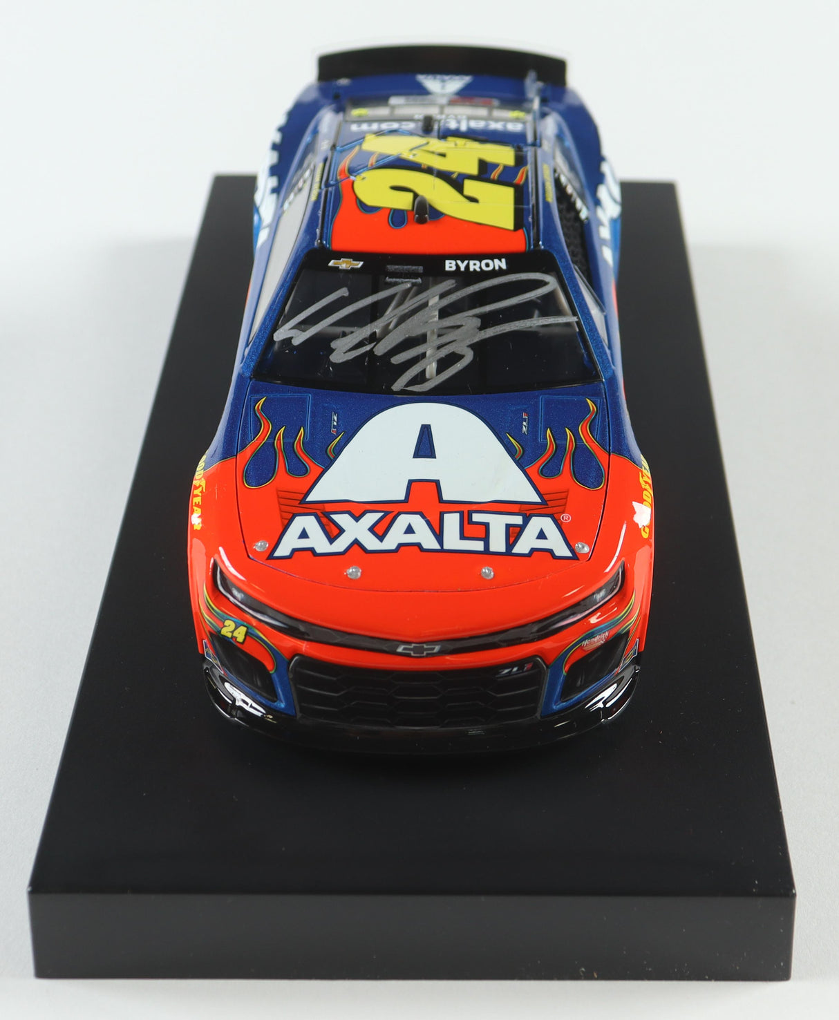 William Byron Signed 2022 Axalta Throwback 1:24 Diecast Car (PA)