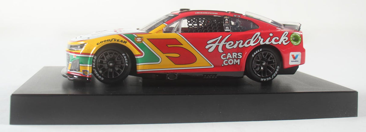 Kyle Larson Signed 2024 HendrickCars 1:24 Throwback Diecast