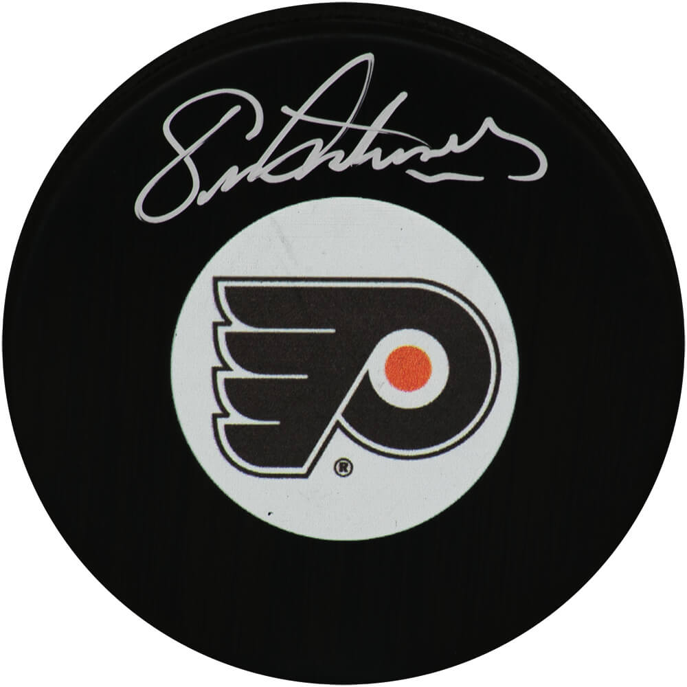 Eric Lindros Signed Flyers Team Logo Hockey Puck