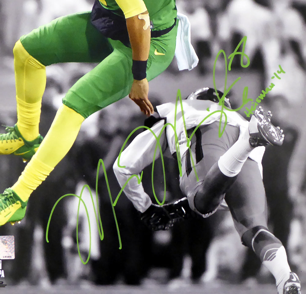 Marcus Mariota Autographed 16x20 Photo Oregon Ducks "Heisman 14" MM Holo #18085