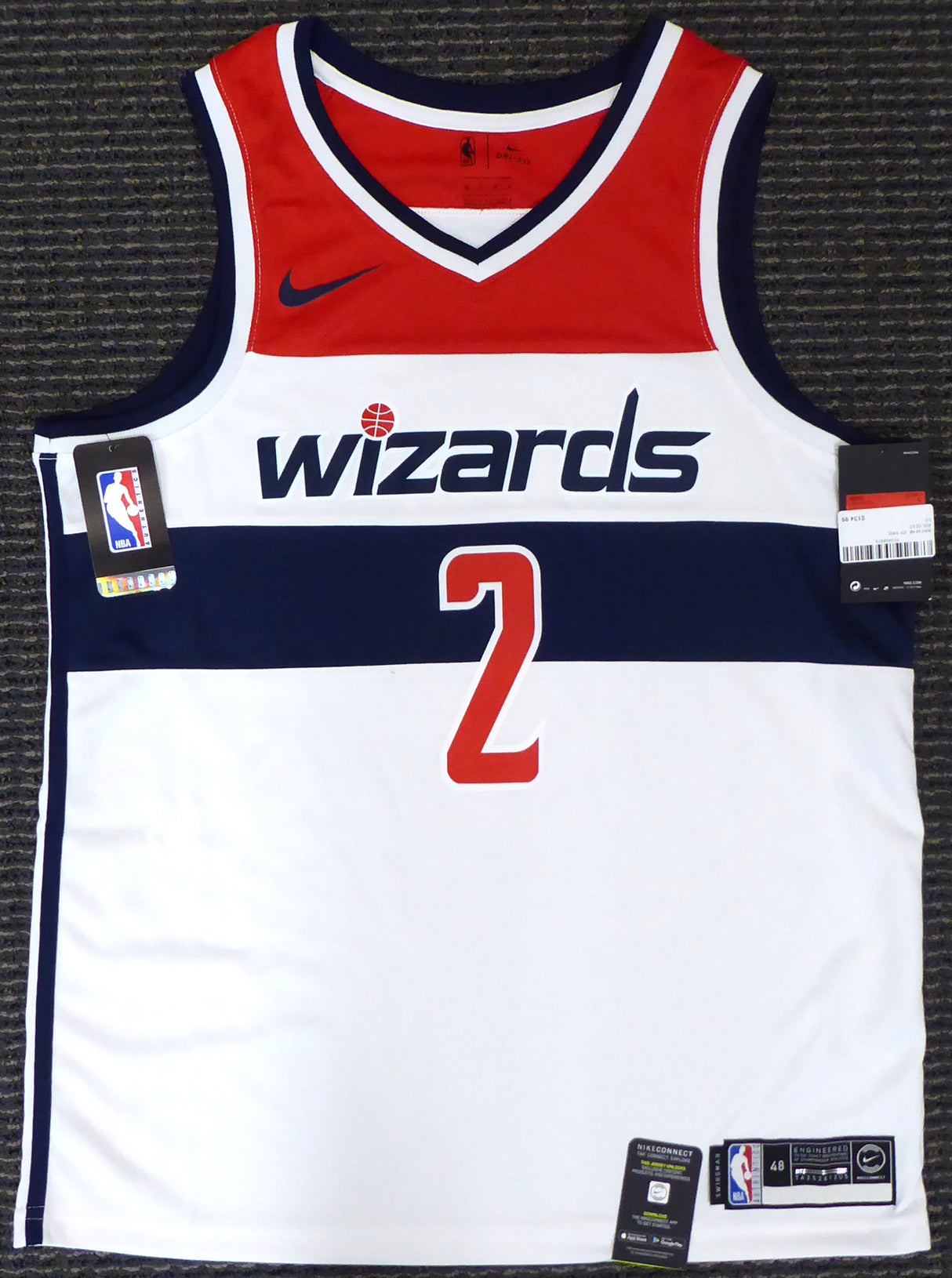 Washington Wizards John Wall Autographed White Nike Swingman Jersey Size L Beckett BAS Stock #182245