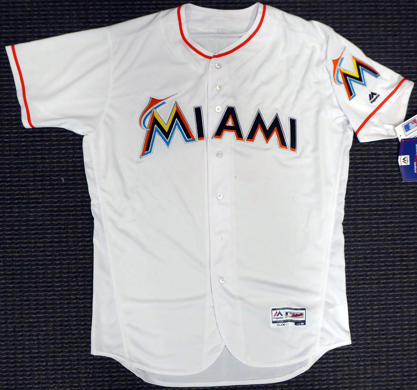 Miami Marlins Ichiro Suzuki Autographed Authentic White Majestic Flex Base Jersey (Stain) Size 48 IS Holo #201885