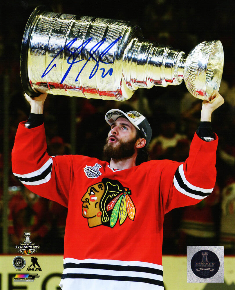 Brandon Saad Signed Chicago Blackhawks 2015 Stanley Cup Trophy 8x10 Photo