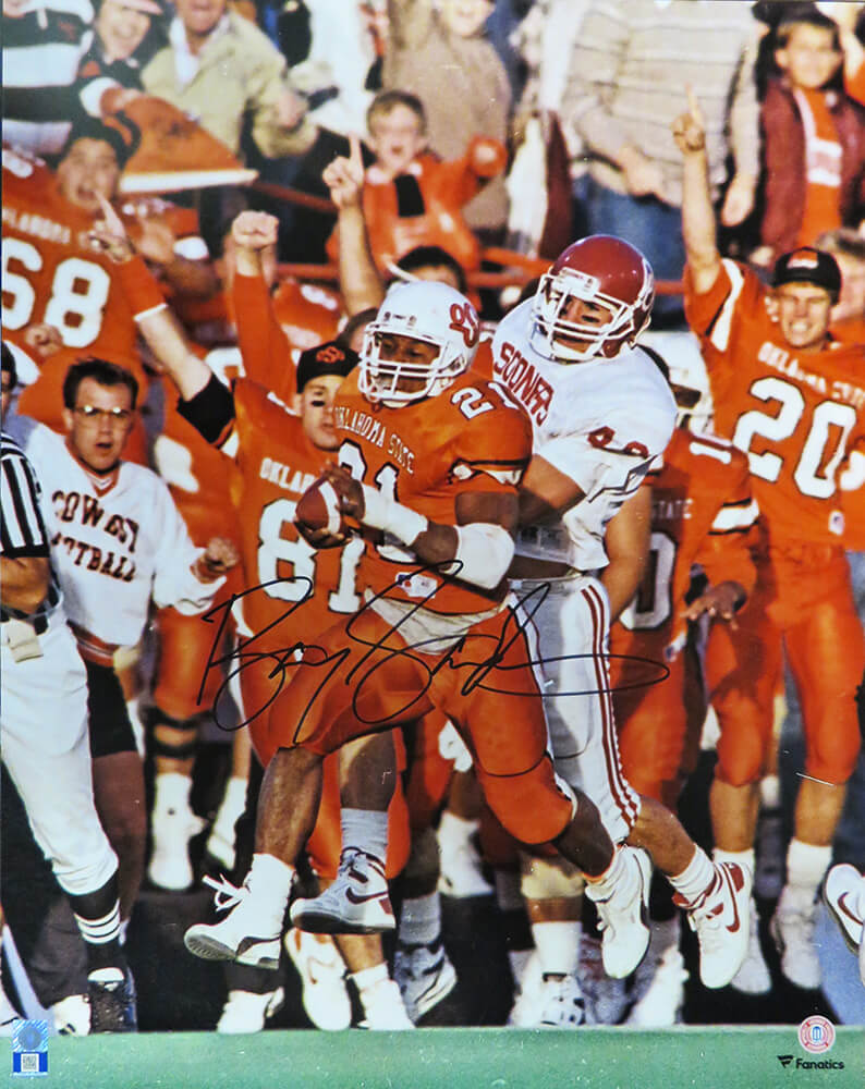 Barry Sanders Signed Oklahoma State Action vs Sooners 16x20 Photo