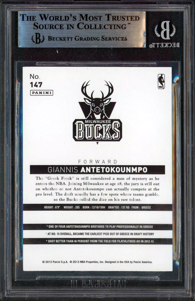 Bucks Giannis Antetokounmpo Signed 2013 Hoops Chinese #147 Rookie Card BAS Slab