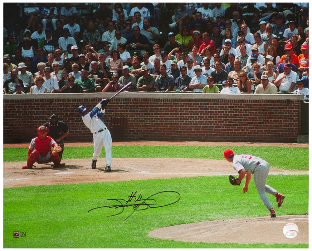 Sammy Sosa Signed Chicago Cubs Swinging Action 16x20 Photo