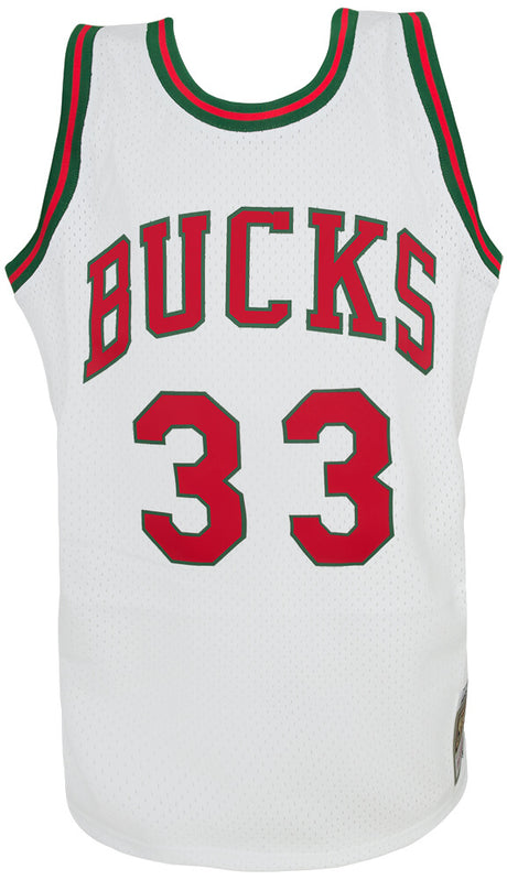 Kareem Abdul Jabbar Milwaukee Bucks White 1971-72 Mitchell & Ness (M&N) NBA Swingman Basketball Jersey (Size XL)