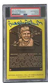 Brooks Robinson Signed 4x6 Baltimore Orioles HOF Plaque Card PSA/DNA 85025709 - Sports Integrity