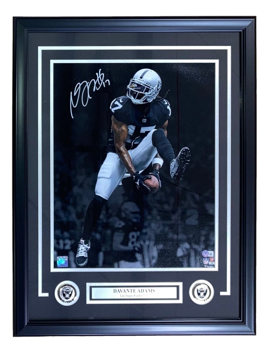 Davante Adams Signed Framed 16x20 Las Vegas Raiders Black Jersey Photo BAS ITP - Sports Integrity