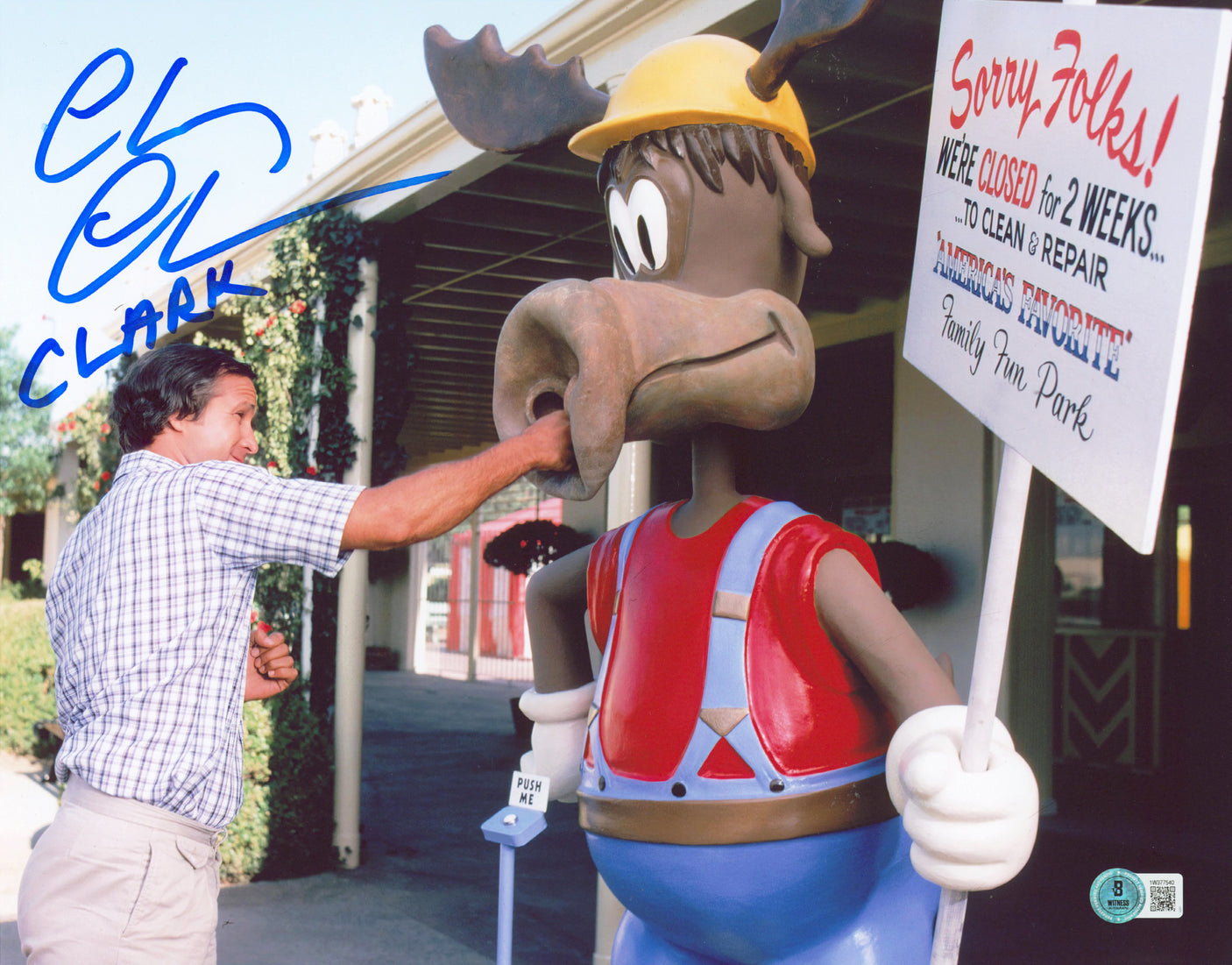 Chevy Chase National Lampoon's Vacation "Clark" Signed 11x14 Photo BAS #1W377540