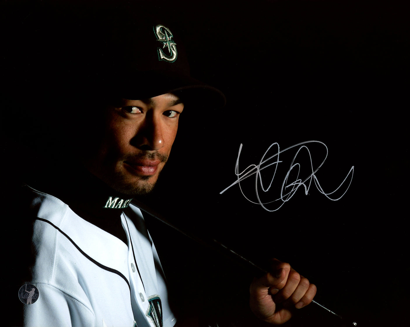 Ichiro Suzuki Autographed 8x10 Photo Seattle Mariners IS Holo Stock #190512