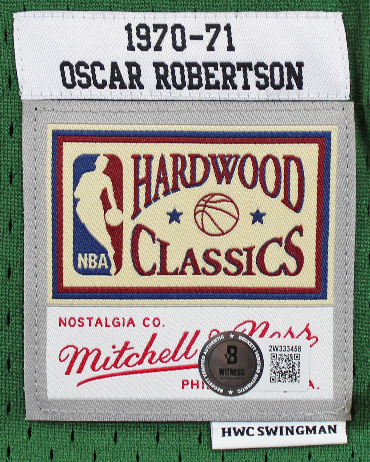 Bucks Oscar Robertson Signed 1970-71 Green M&N Swingman Jersey BAS Wit #2W333458