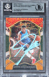 Bucks Giannis Antetokounmpo Signed 2020 Select Prizms #54 Card BAS Slabbed