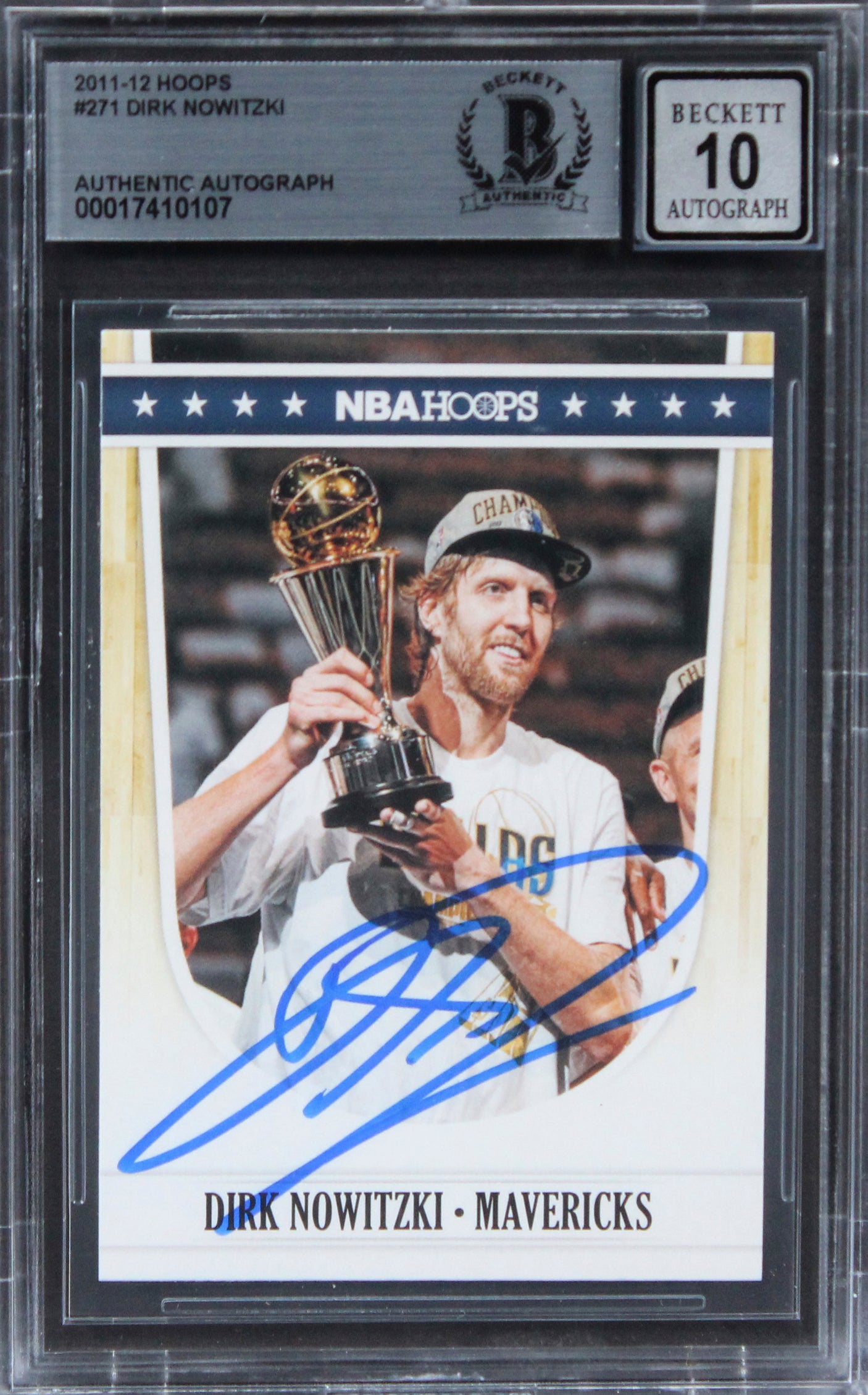 Mavericks Dirk Nowitzki Signed 2011 Hoops #271 Card Auto Graded 10! BAS Slabbed