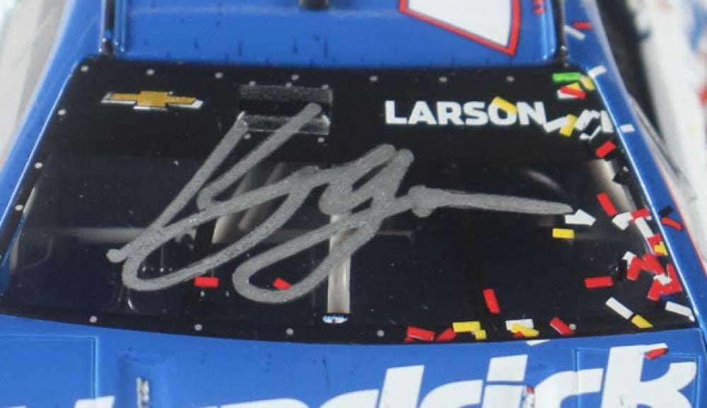 Kyle Larson Signed "HendrickCars" 2024 Las Vegas Win Camaro ZL1 1:24 Scale Die-Cast Car (PA)