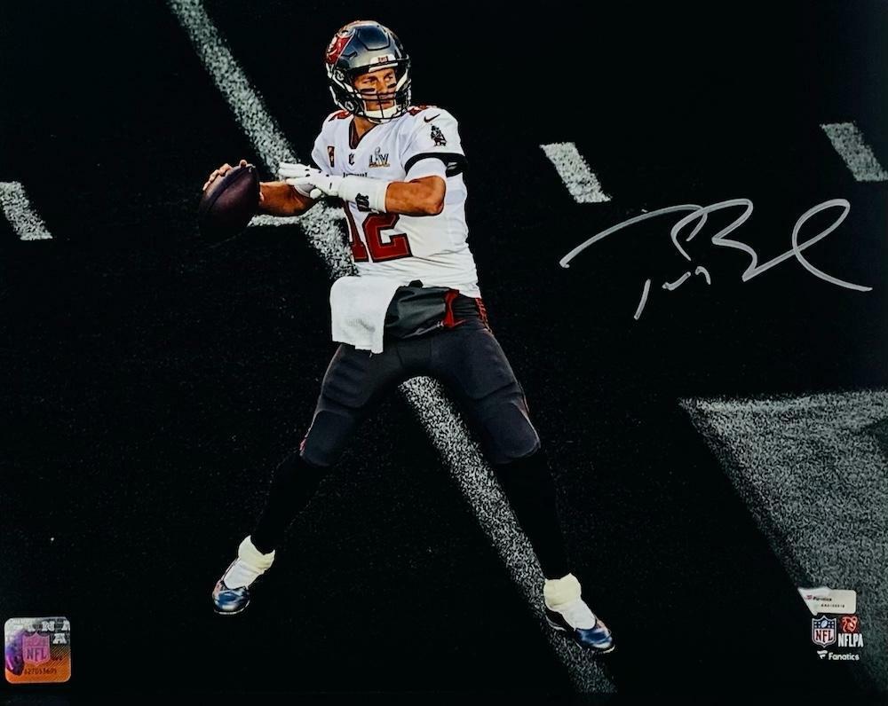 Tom Brady Autographed Tampa Bay Buccaneers 11" x 14" SB LV Spotlight Photograph Fanatics